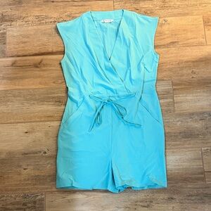 Athleta Aqua V-Neck Top